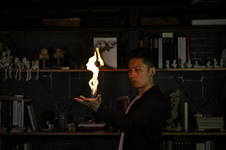 【AI翻訳日本語字幕サービス付き】PYROMANIA