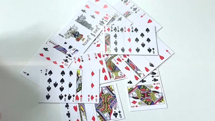 【薄すぎるデック！？】シネスト・デック（THE THINNEST DECK by Mickael Chatelain）～薄くて小さなトランプを使った風変わりなカード当て！～