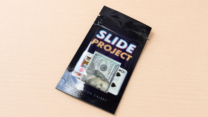 スライド・プロジェクト（Slide Project by Sebastien Calbry &amp;amp; Magic Dream）～お札に挟んだカードが動き出す！そして変化！～