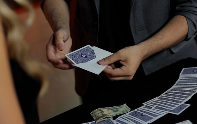 Killer in Manilla (Gimmicks and Online Instructions) by Alex Latorre and Mark Mason